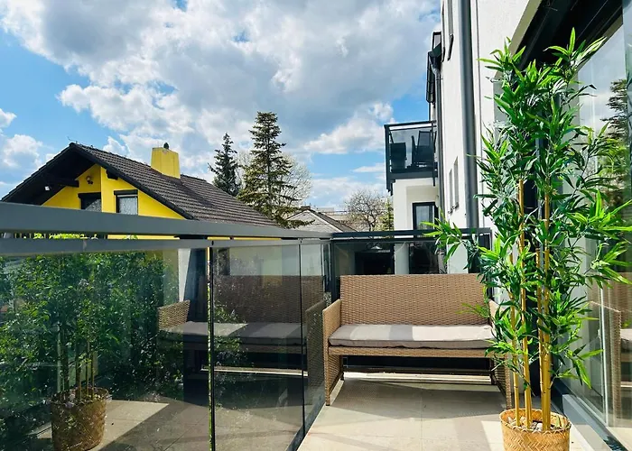 Modern - Free Parking - Balcony