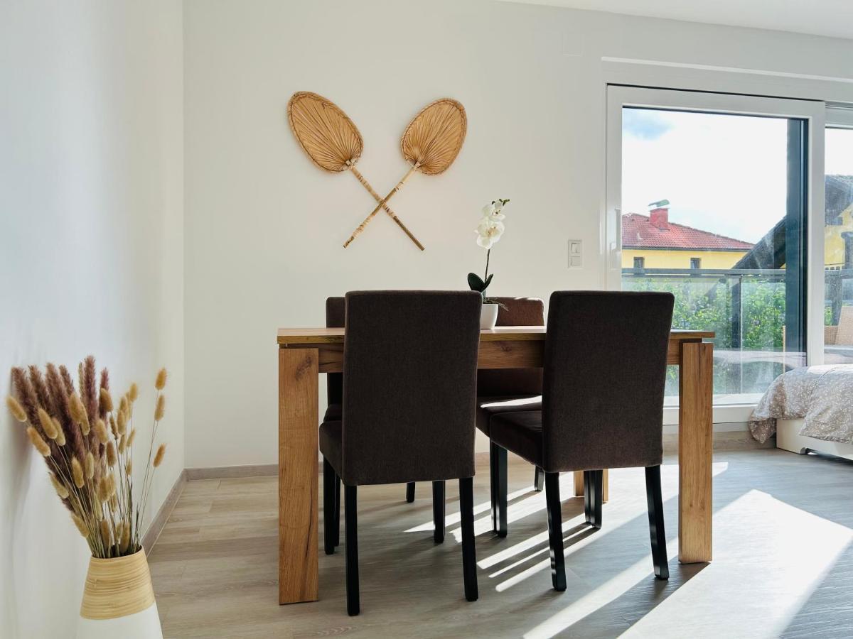 Modern - Free Parking - Balcony Apartment Vienna