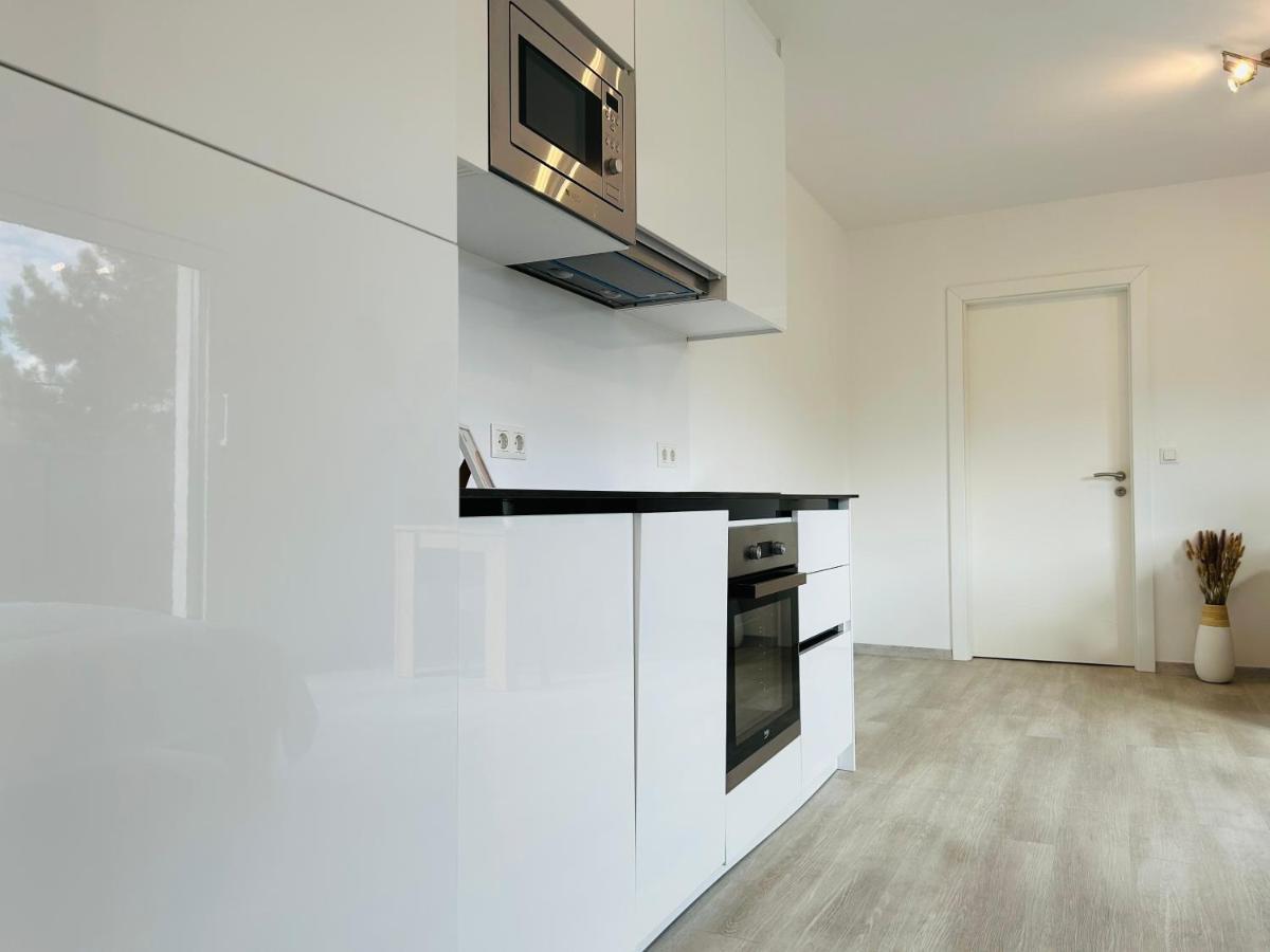 Apartment Modern - Free Parking - Balcony *