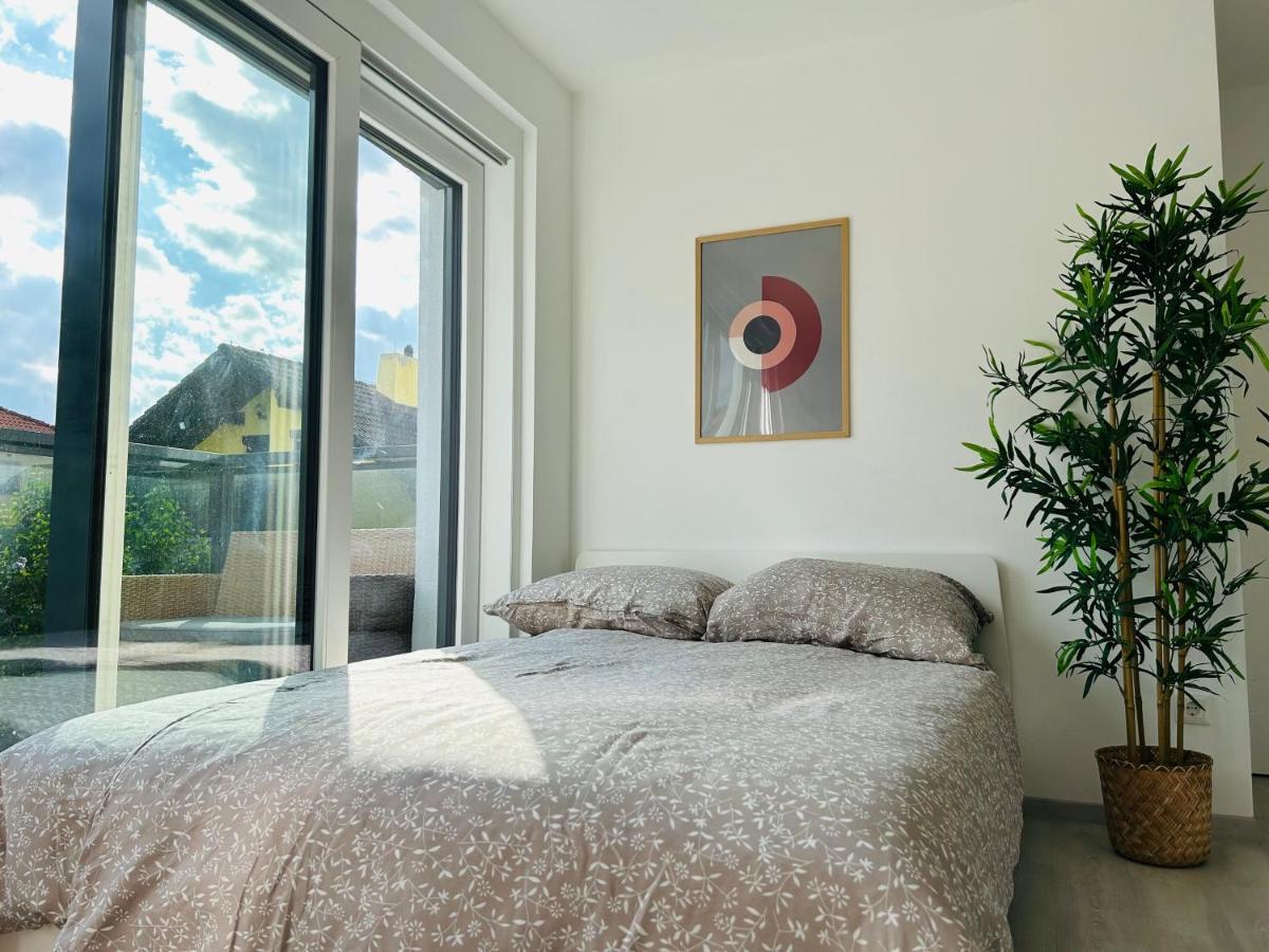 Apartment Modern - Free Parking - Balcony *